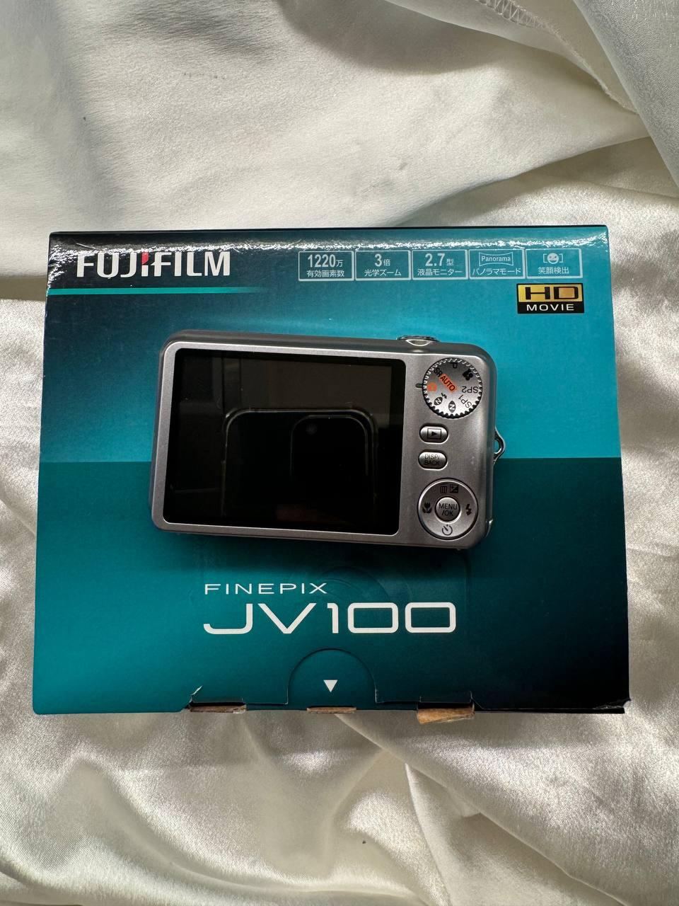 Fujifilm Finepix JV100 (Silver)