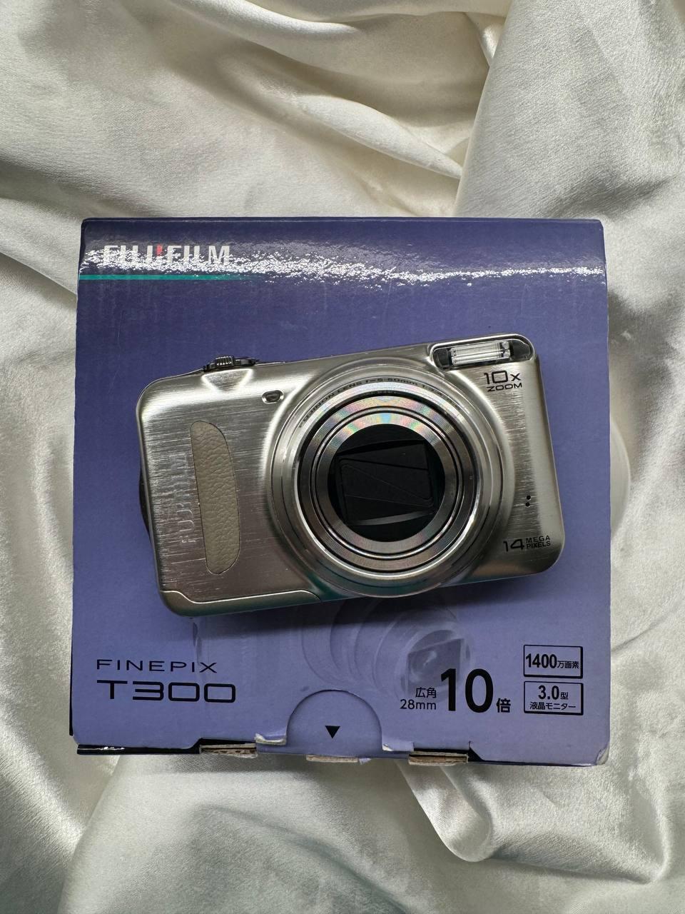 Fujifilm Finepix T300 (Silver)