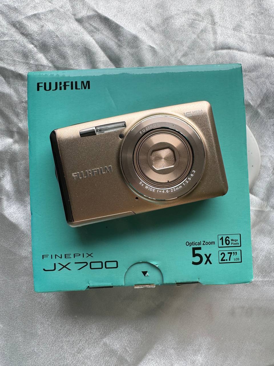 Fujifilm Finepix JX700 (Gold)