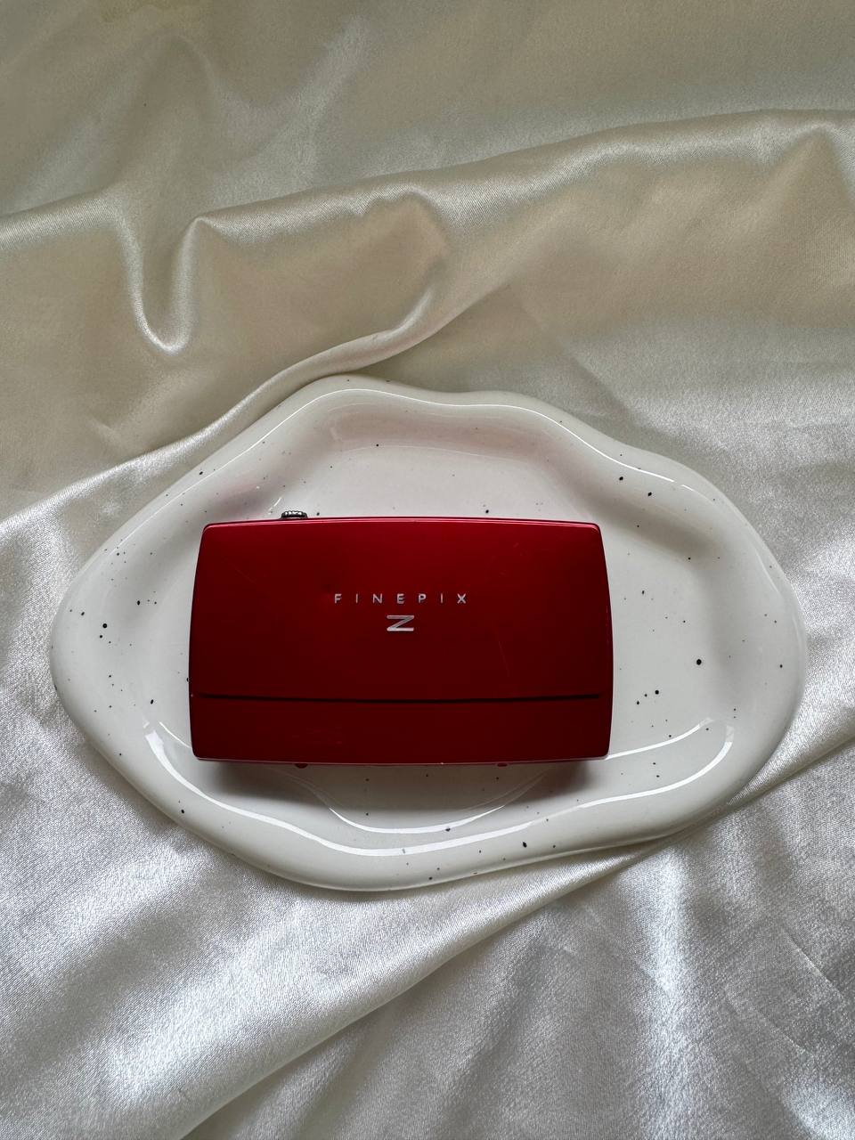 Fujifilm Finepix Z2000 (Red)