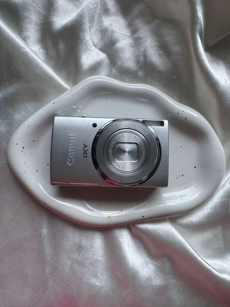 Canon IXY 140 / IXUS 155 (Silver)