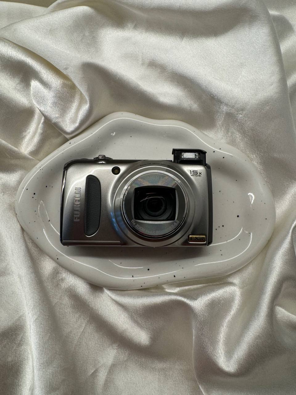 Fujifilm Finepix F300 EXR (Silver)