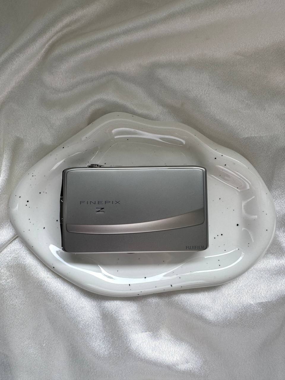 Fujifilm Finepix Z900 (Silver)
