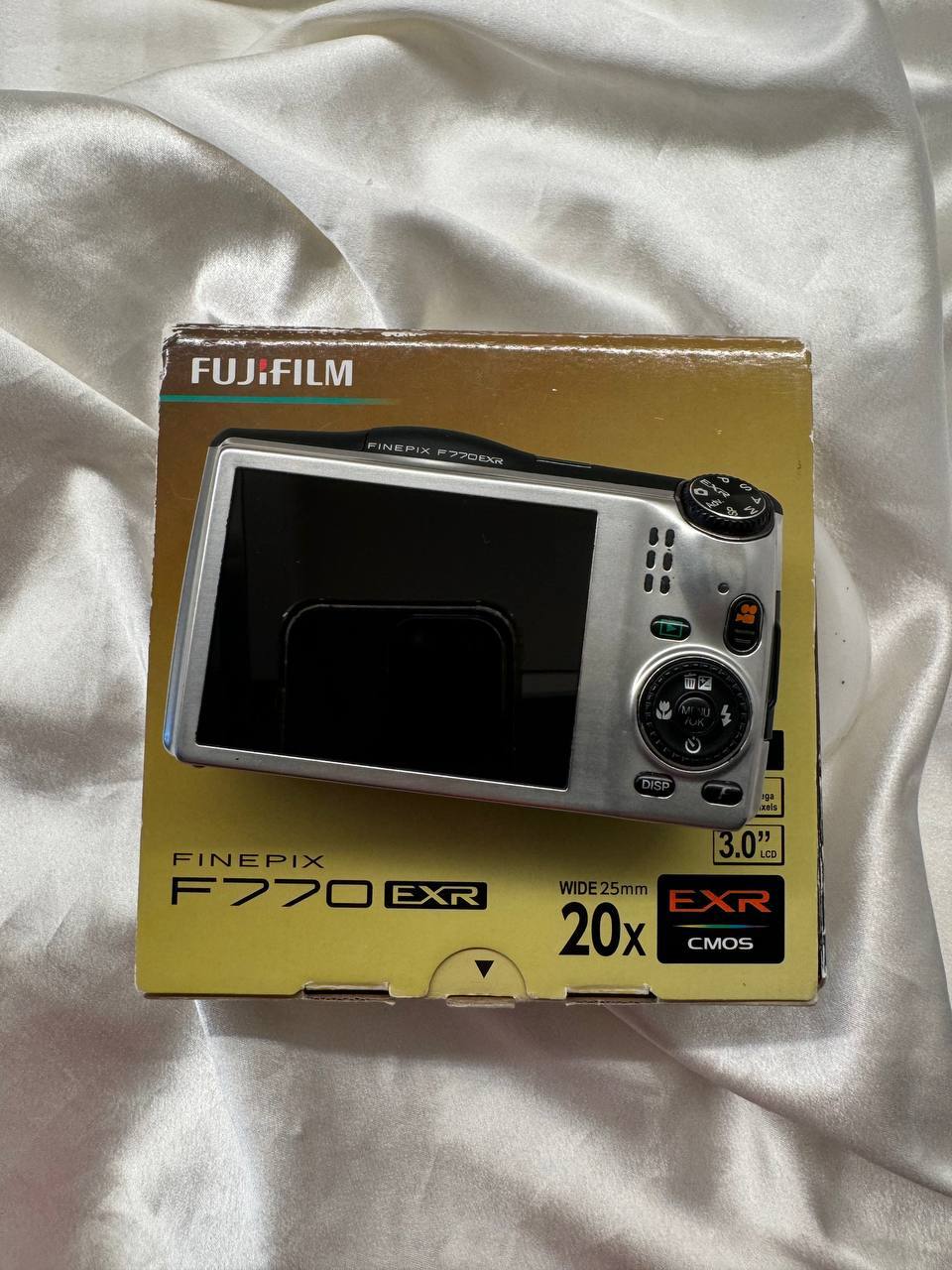 Fujifilm Finepix F770 EXR (Silver)