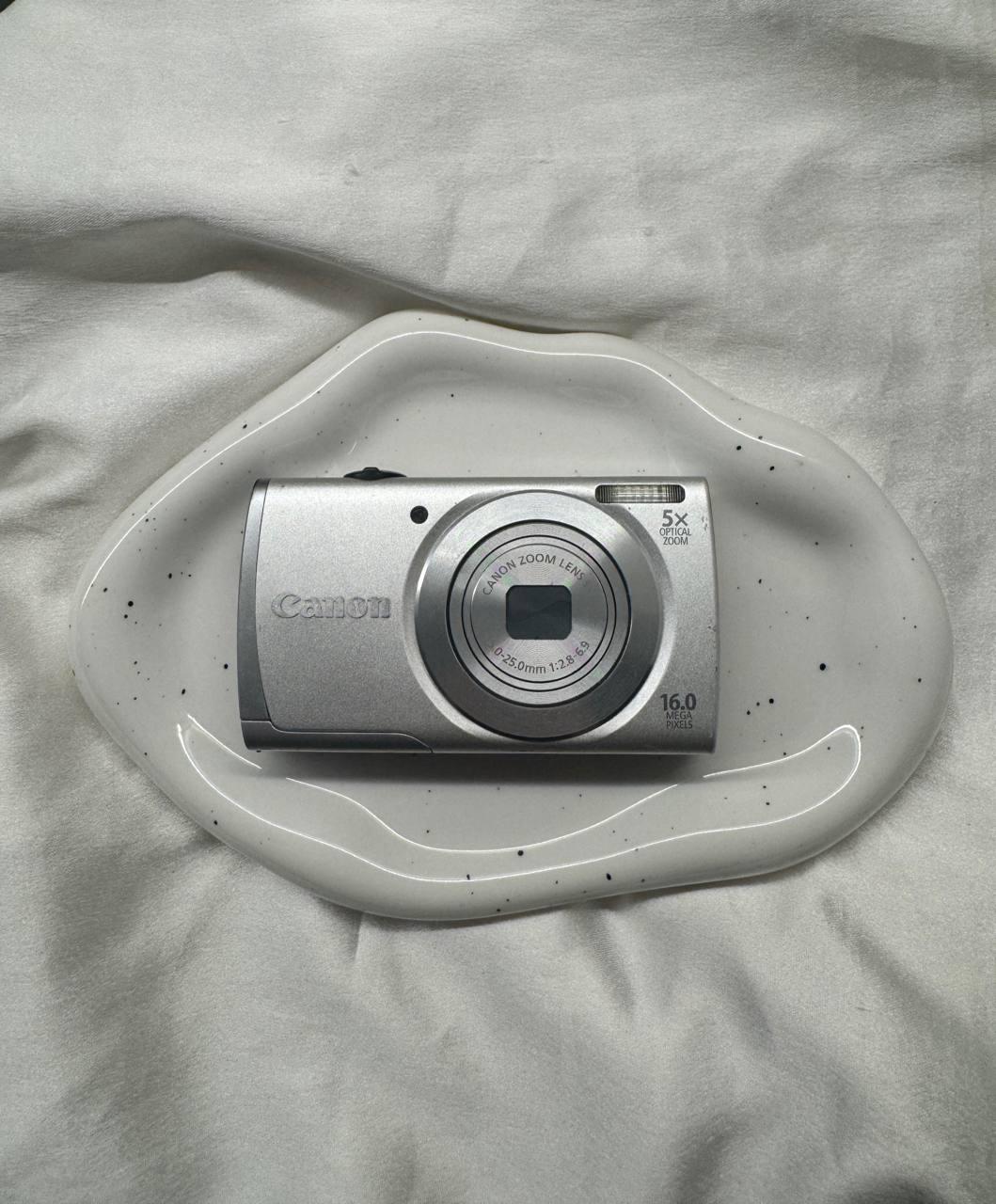 Canon PowerShot A2600 (Silver)