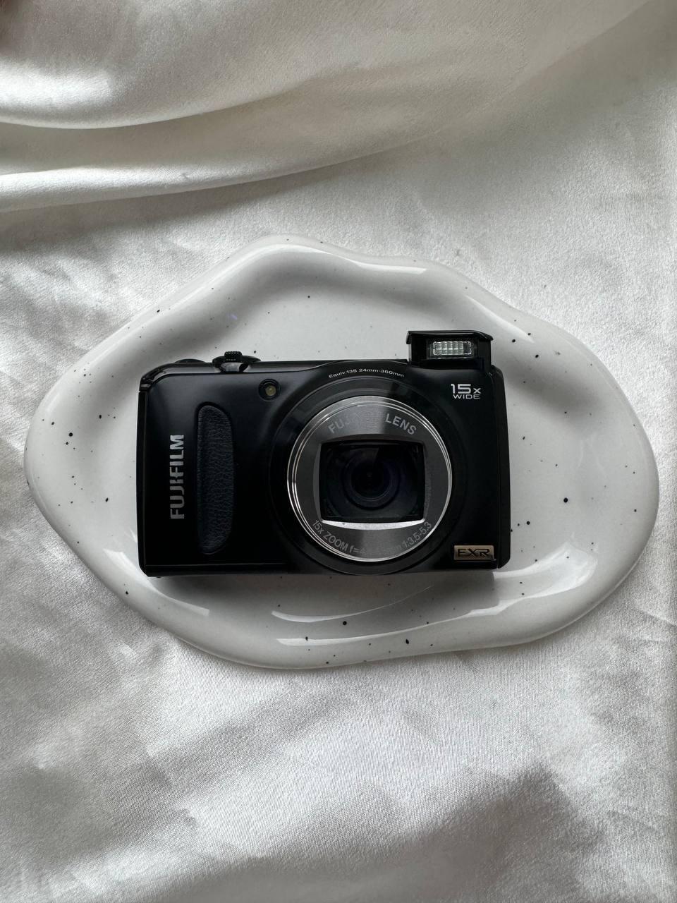 Fujifilm Finepix F300 EXR (Black)