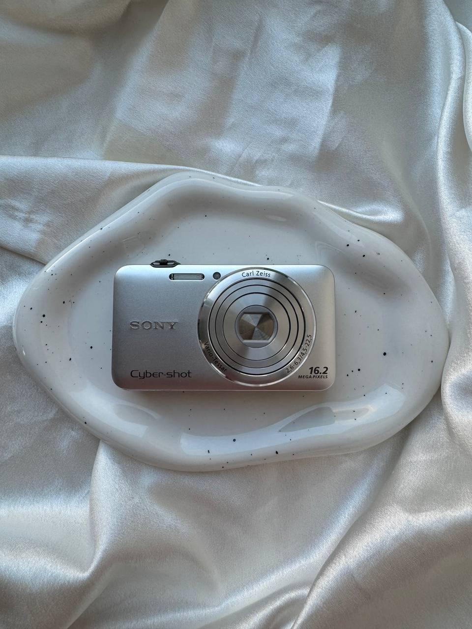 Sony Cybershot WX30 (Silver)