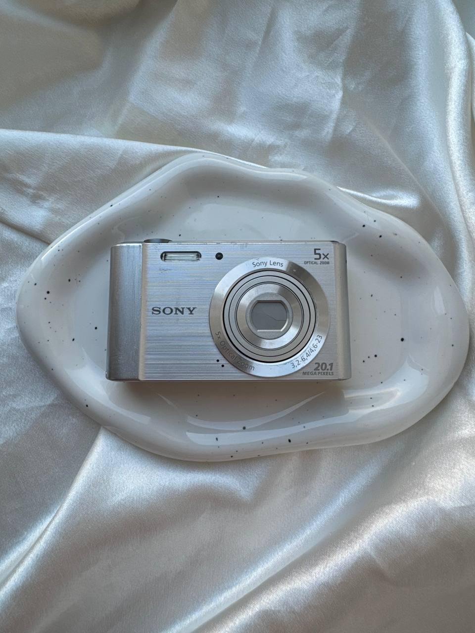 Sony Cybershot W800 (Silver)