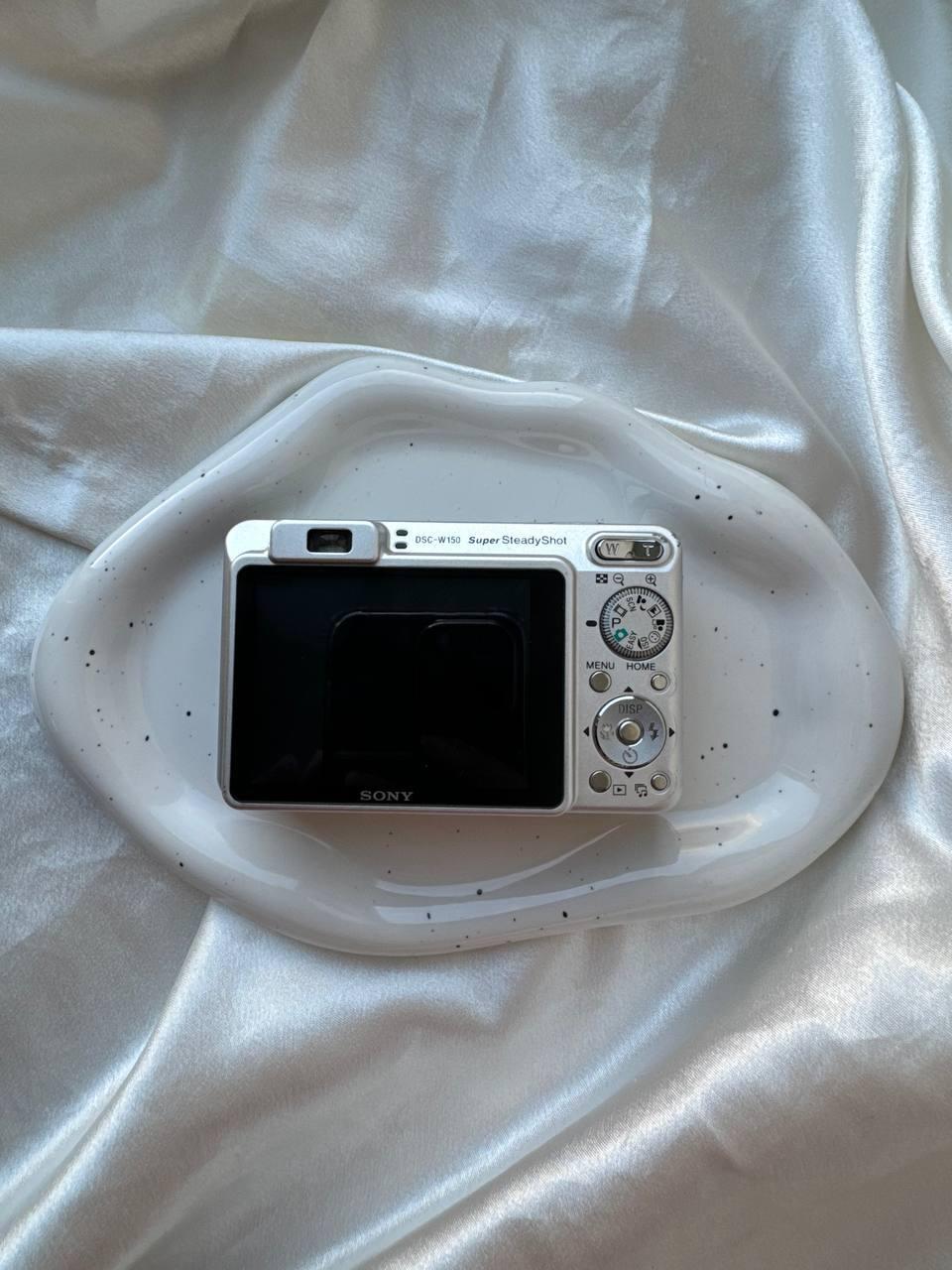 Sony Cybershot W150 (Silver)