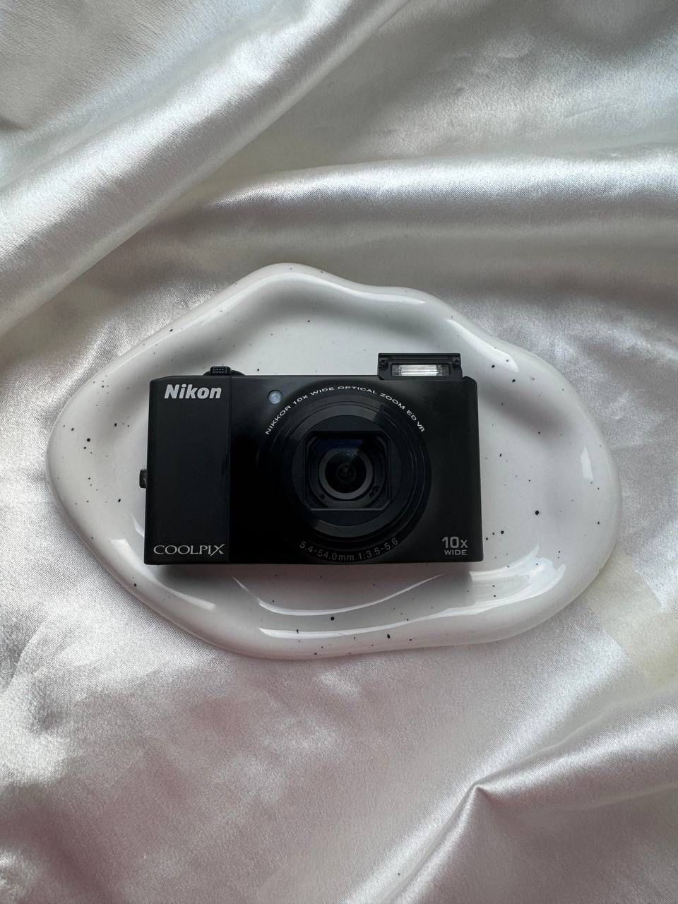 Nikon Coolpix S8000 (Black)