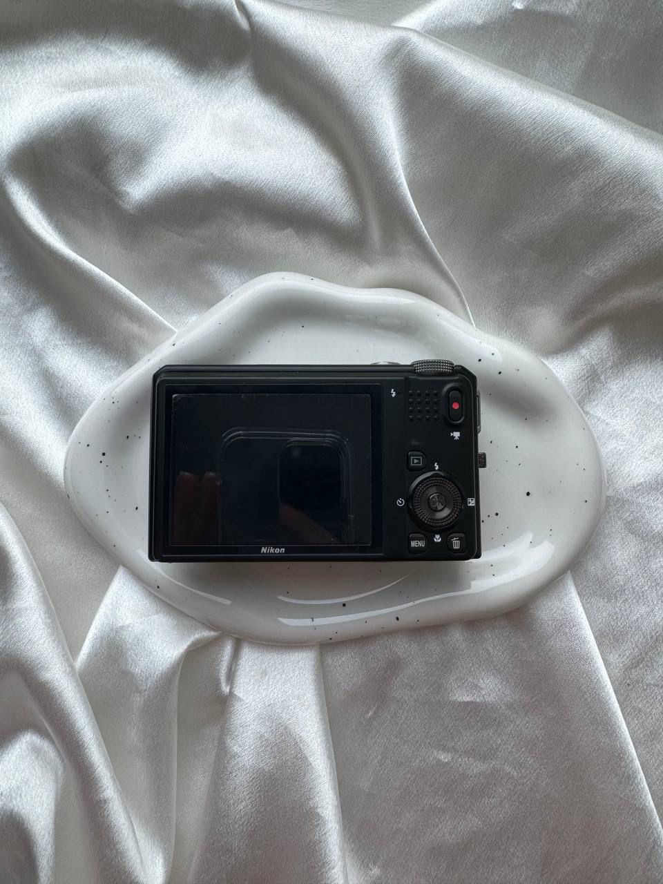 Nikon Coolpix S9050 (Silver)